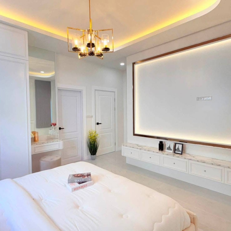 For Sale : Single-story detached house Modern Classic style with airy, high ceilings @ Soi Siam