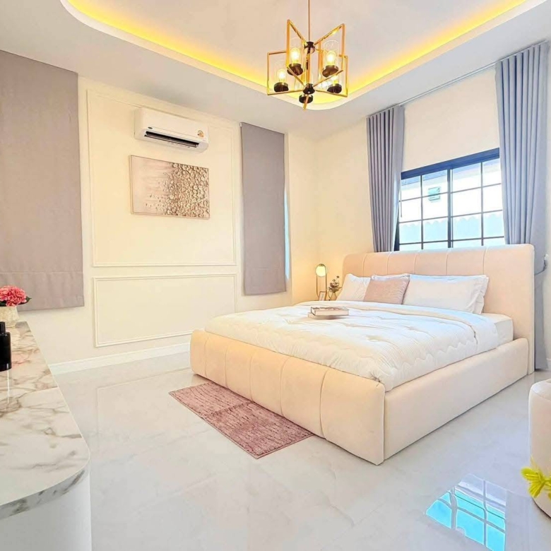 For Sale : Single-story detached house Modern Classic style with airy, high ceilings @ Soi Siam