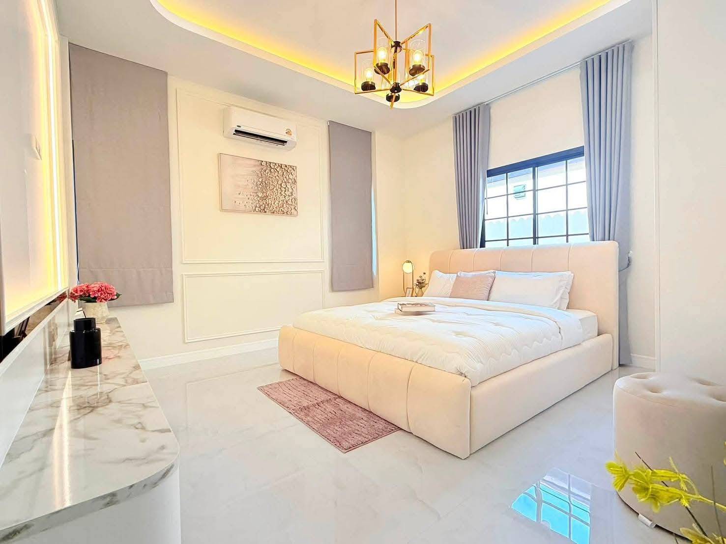 For Sale : Single-story detached house Modern Classic style with airy, high ceilings @ Soi Siam