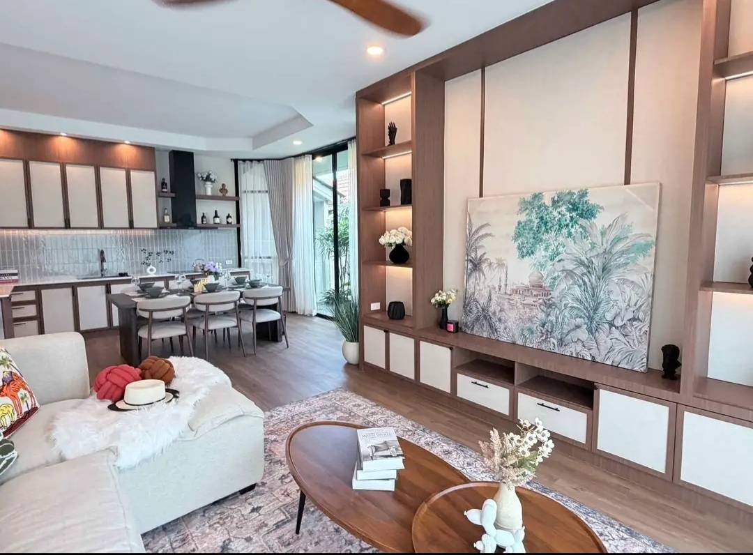 For Sale : READY-TO-MOVE-IN PRIVATE POOL VILLA