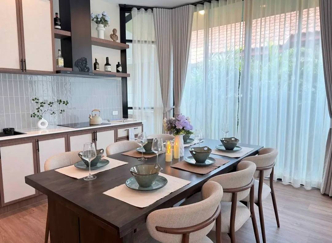 For Sale : READY-TO-MOVE-IN PRIVATE POOL VILLA
