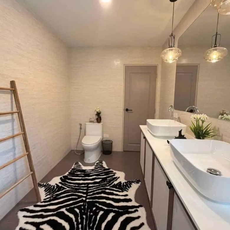 For Sale : READY-TO-MOVE-IN PRIVATE POOL VILLA