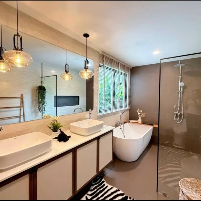 For Sale : READY-TO-MOVE-IN PRIVATE POOL VILLA