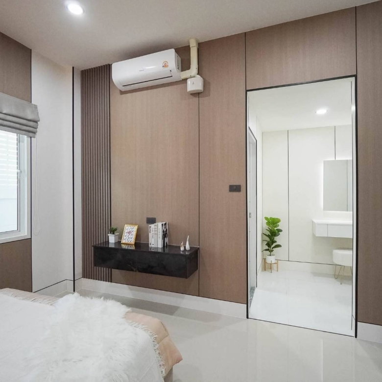 For sale: Corner Single-Detached House with Private Swimming Pool