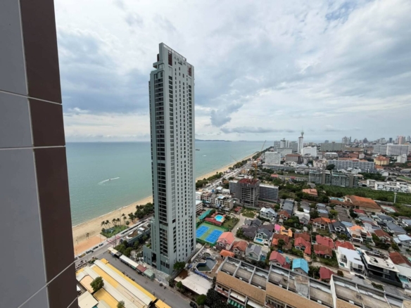For sale: High Floor, Stunning Sea View, Fully Furnished