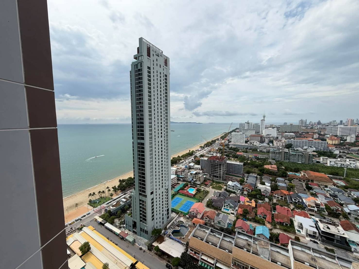 568202_0 For sale: High Floor, Stunning Sea View, Fully Furnished