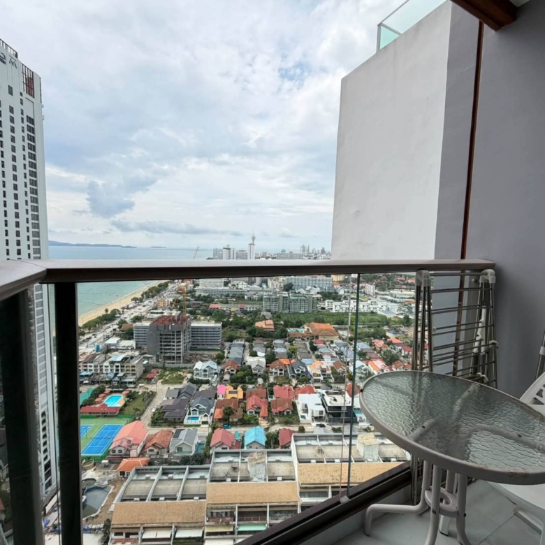 For sale: High Floor, Stunning Sea View, Fully Furnished