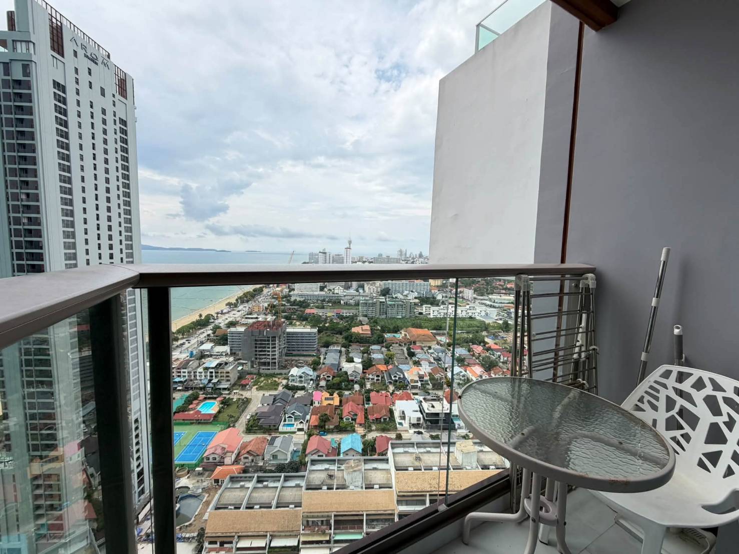 For sale: High Floor, Stunning Sea View, Fully Furnished