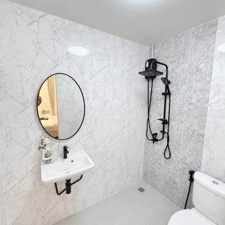For sale : Great Value! Modern 1 Bed with Pool View & Appliances