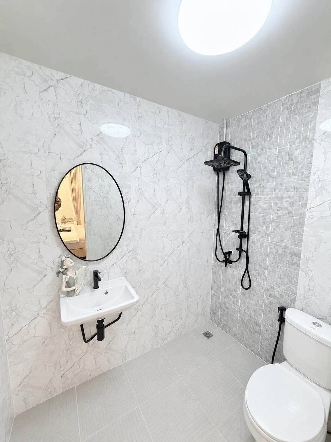 For sale : Great Value! Modern 1 Bed with Pool View & Appliances
