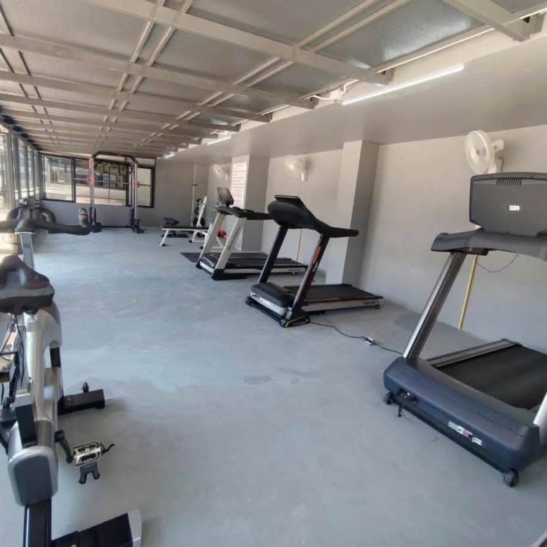 For sale : Great Value! Modern 1 Bed with Pool View & Appliances
