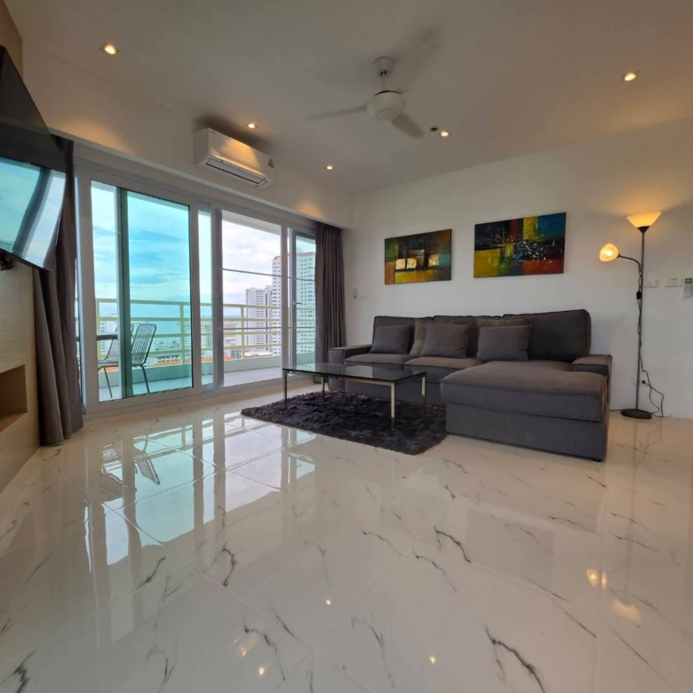 For Rent : Huge Space 143 Sq.m., High Floor (17th), Stunning Sea View