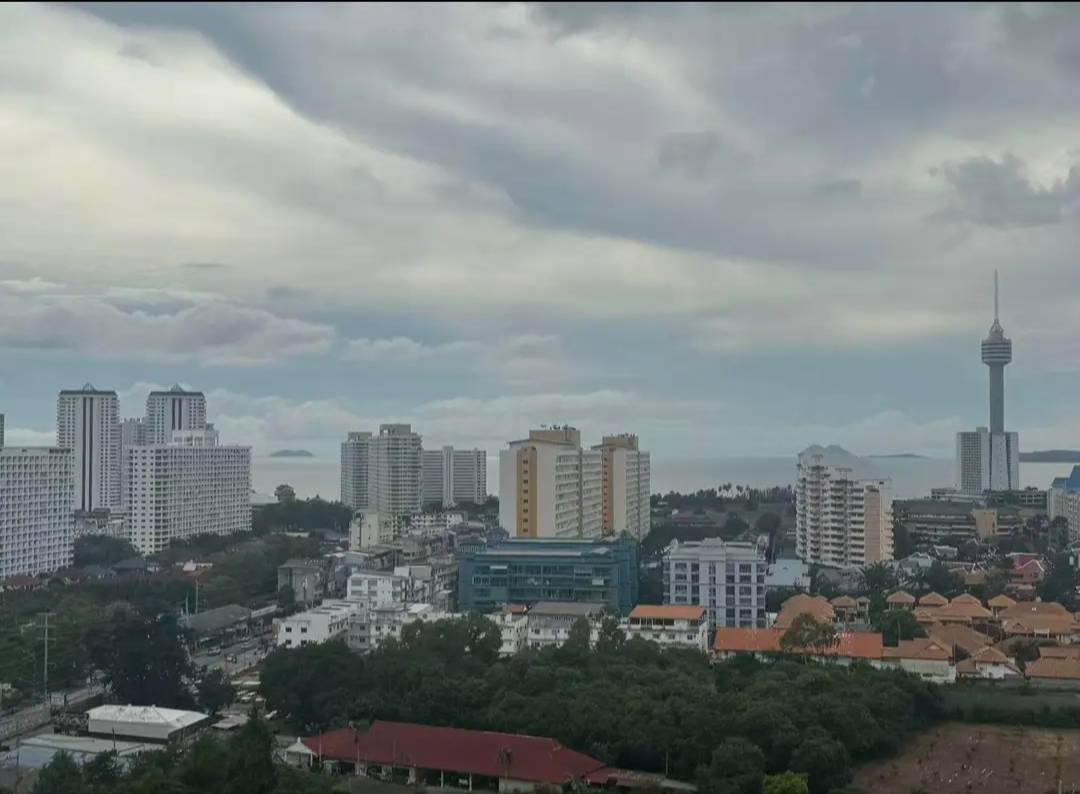 For sale : High Floor (18th), Stunning Sea View & Fully Furnished