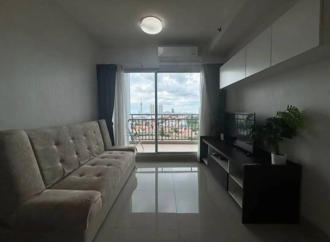 For sale : High Floor (18th), Stunning Sea View & Fully Furnished