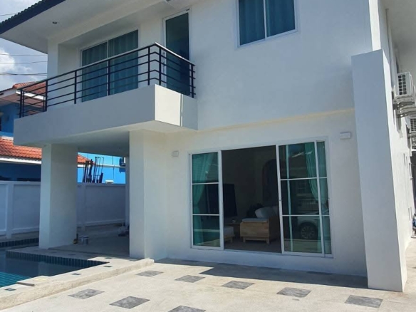 For sale : Best Price! 12.9M Baht, Huge Space (82 Sq.w.) with 6 Bedrooms & Large Recreation Room