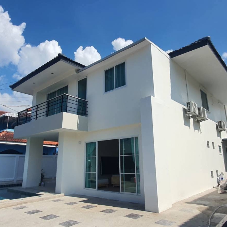 For sale : Best Price! 12.9M Baht, Huge Space (82 Sq.w.) with 6 Bedrooms & Large Recreation Room