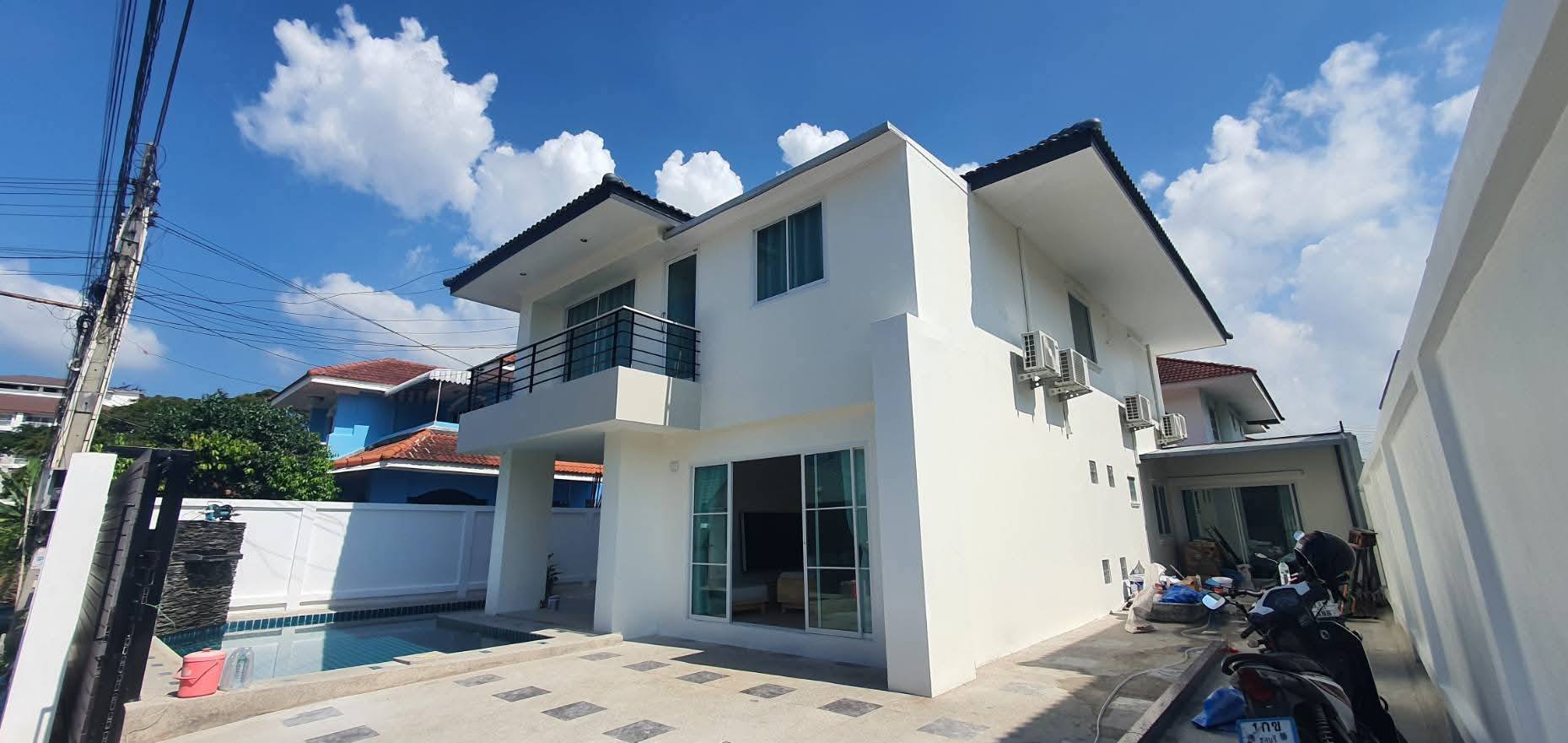 For sale : Best Price! 12.9M Baht, Huge Space (82 Sq.w.) with 6 Bedrooms & Large Recreation Room