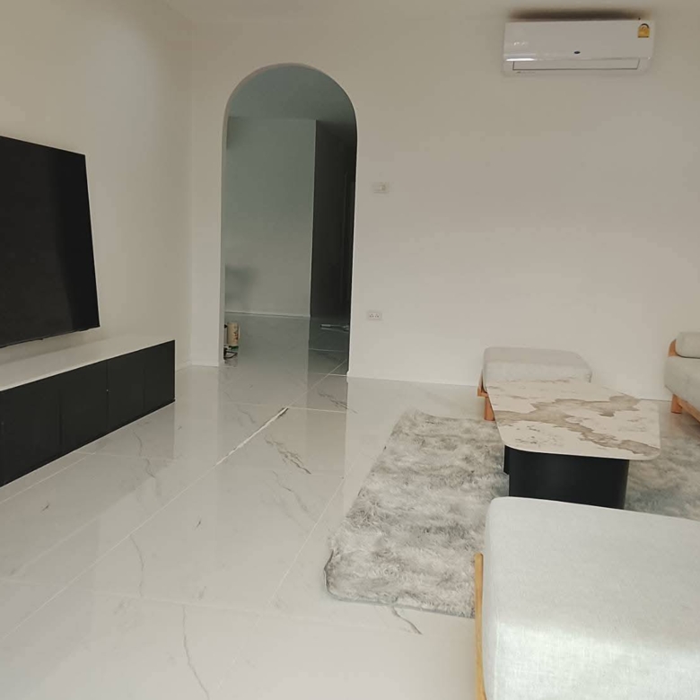 For sale : Best Price! 12.9M Baht, Huge Space (82 Sq.w.) with 6 Bedrooms & Large Recreation Room