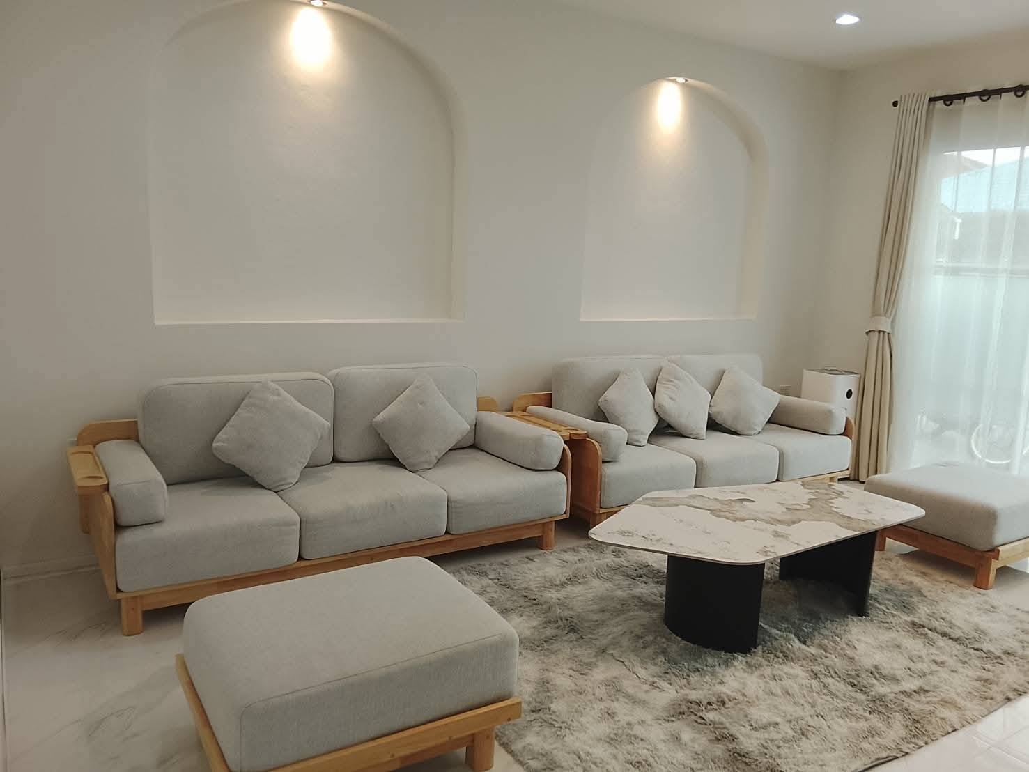 For sale : Best Price! 12.9M Baht, Huge Space (82 Sq.w.) with 6 Bedrooms & Large Recreation Room