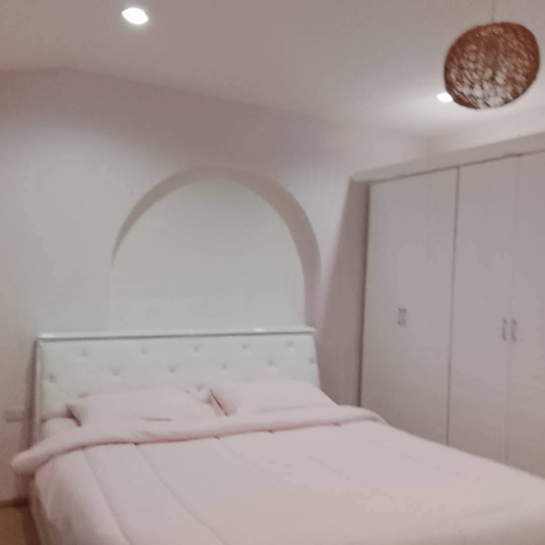For sale : Best Price! 12.9M Baht, Huge Space (82 Sq.w.) with 6 Bedrooms & Large Recreation Room
