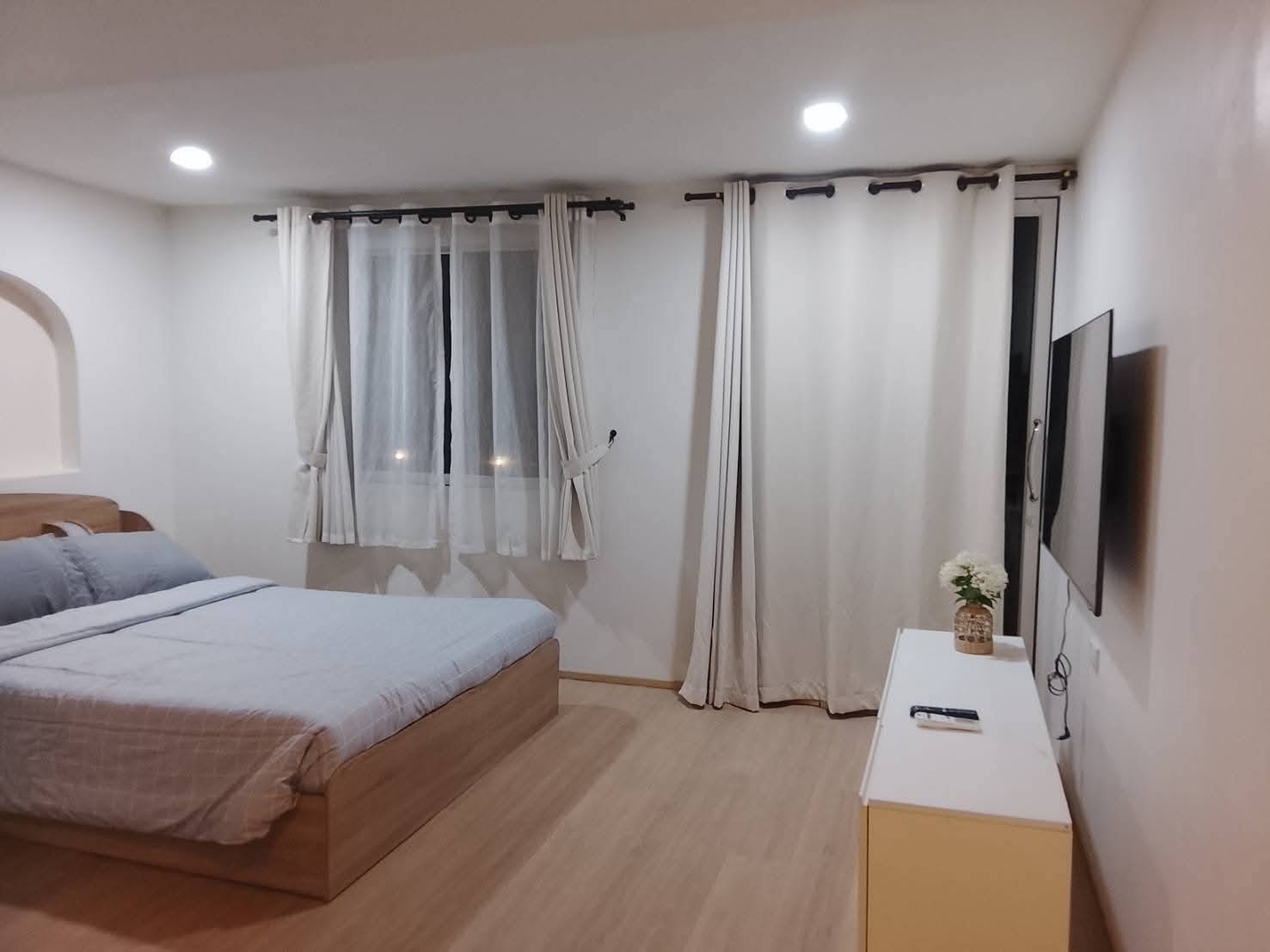 For sale : Best Price! 12.9M Baht, Huge Space (82 Sq.w.) with 6 Bedrooms & Large Recreation Room