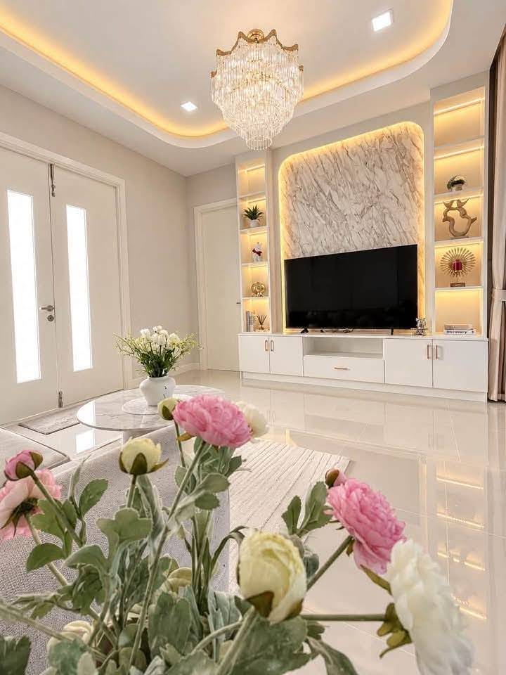 For sale : Best Price! 8.99M Baht, Spacious Pool Villa with Great Amenities
