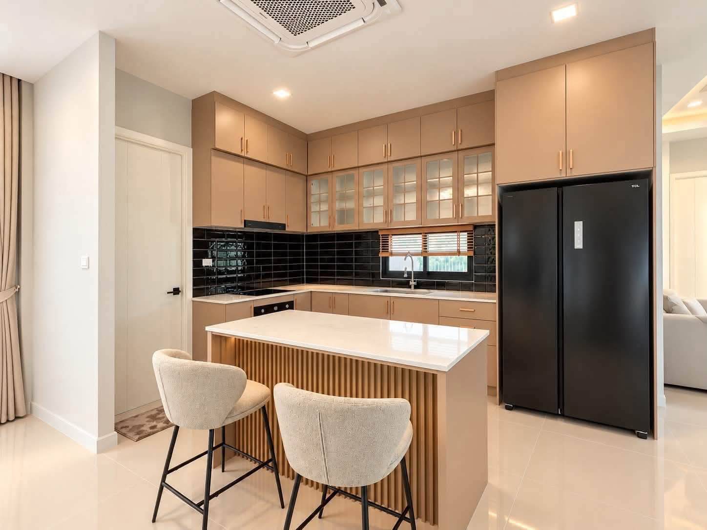 For sale : Best Price! 8.99M Baht, Spacious Pool Villa with Great Amenities