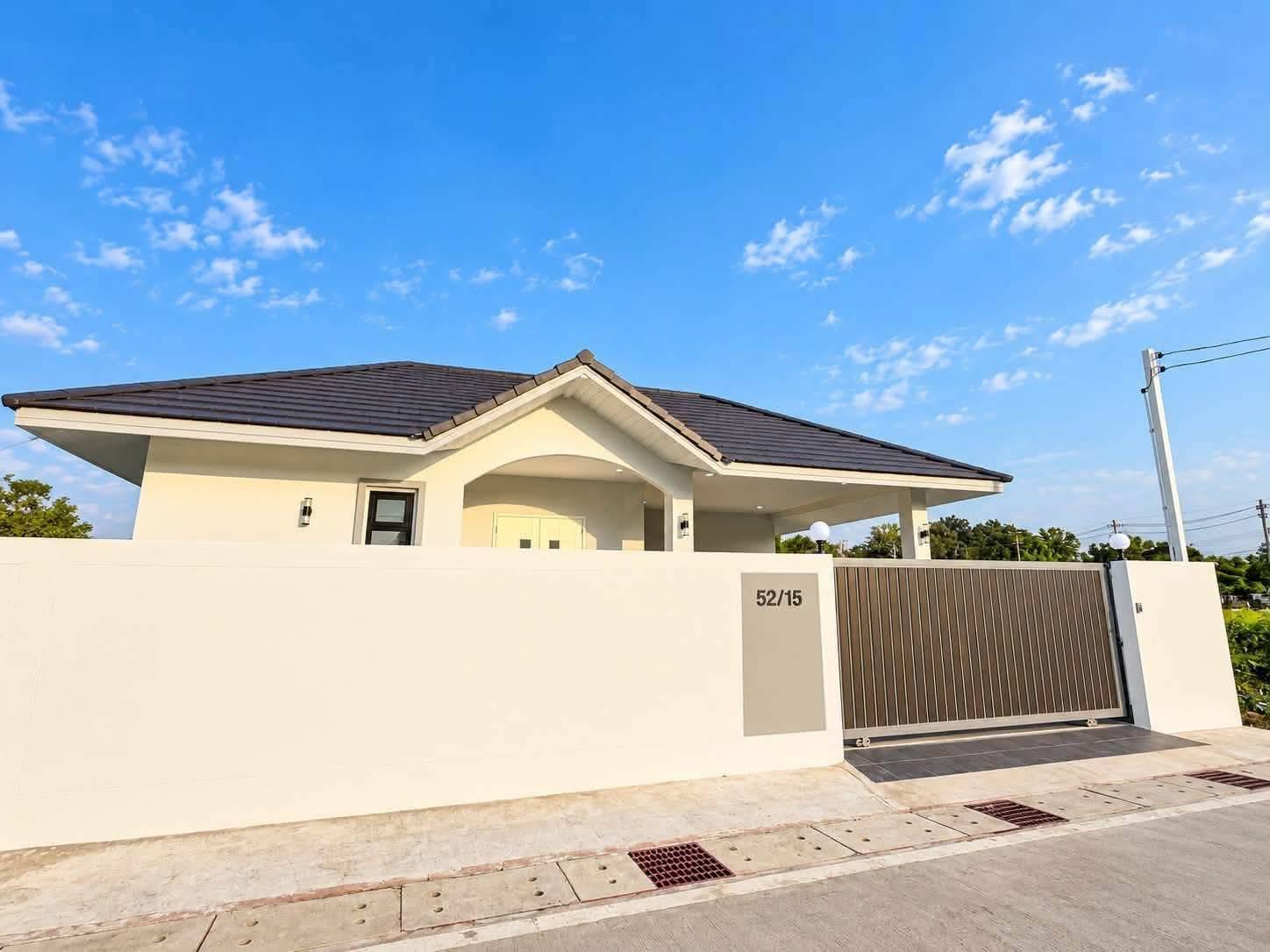 For sale : Best Price! 8.99M Baht, Spacious Pool Villa with Great Amenities