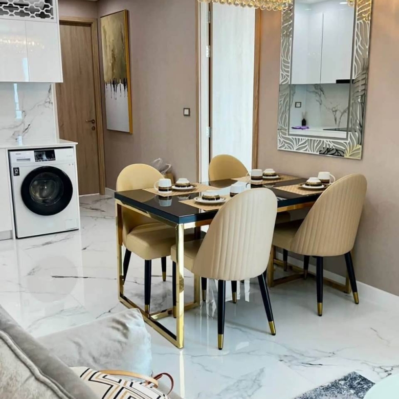 For Rent : Beautiful high-floor unit with sea view, fully furnished and ready to move in