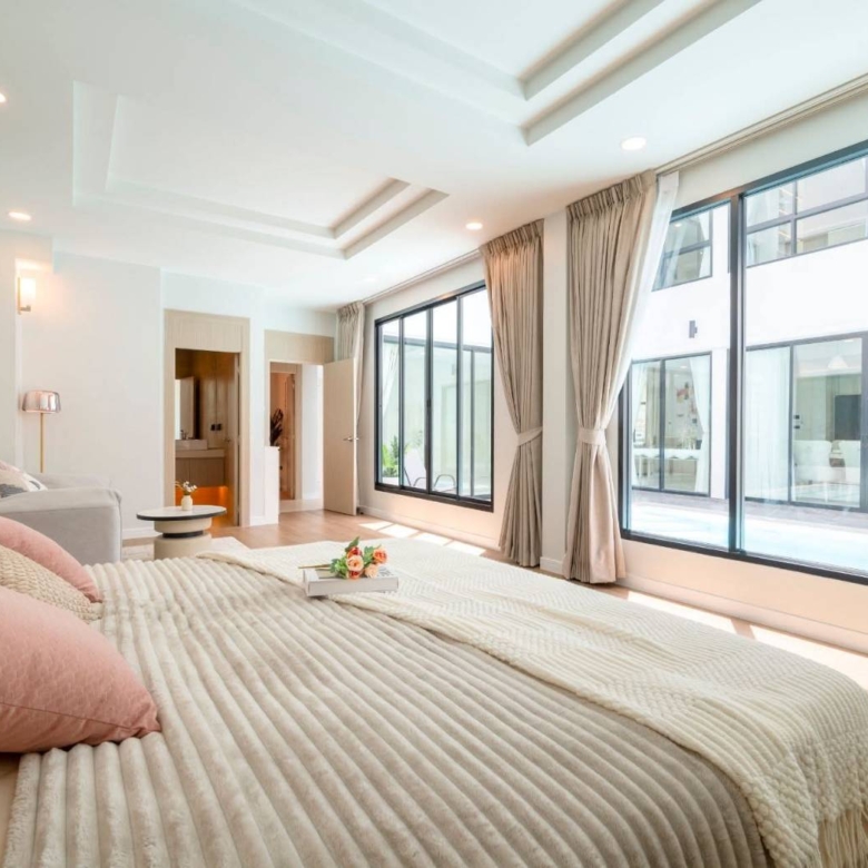 For sale : Ultra-Luxury Pool Villa | 4 Beds (En-suite) & 8 Baths, Huge Space (612 SQM.) on 152 SQW. Land