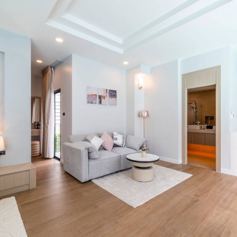 For sale : Ultra-Luxury Pool Villa | 4 Beds (En-suite) & 8 Baths, Huge Space (612 SQM.) on 152 SQW. Land