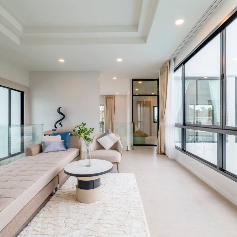 For sale : Ultra-Luxury Pool Villa | 4 Beds (En-suite) & 8 Baths, Huge Space (612 SQM.) on 152 SQW. Land