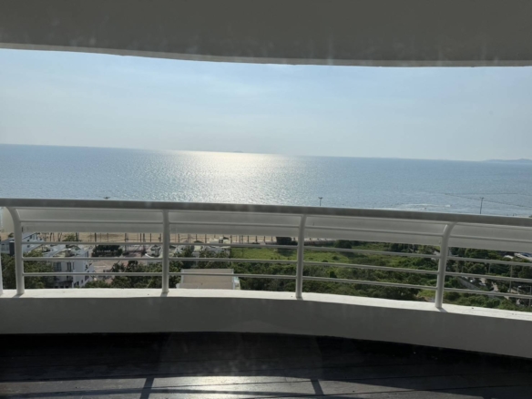 For Sale : Stunning Sea View | Massive 2-Bed Condo (164 Sq.m.) on 12th Floor, Foreign Quota