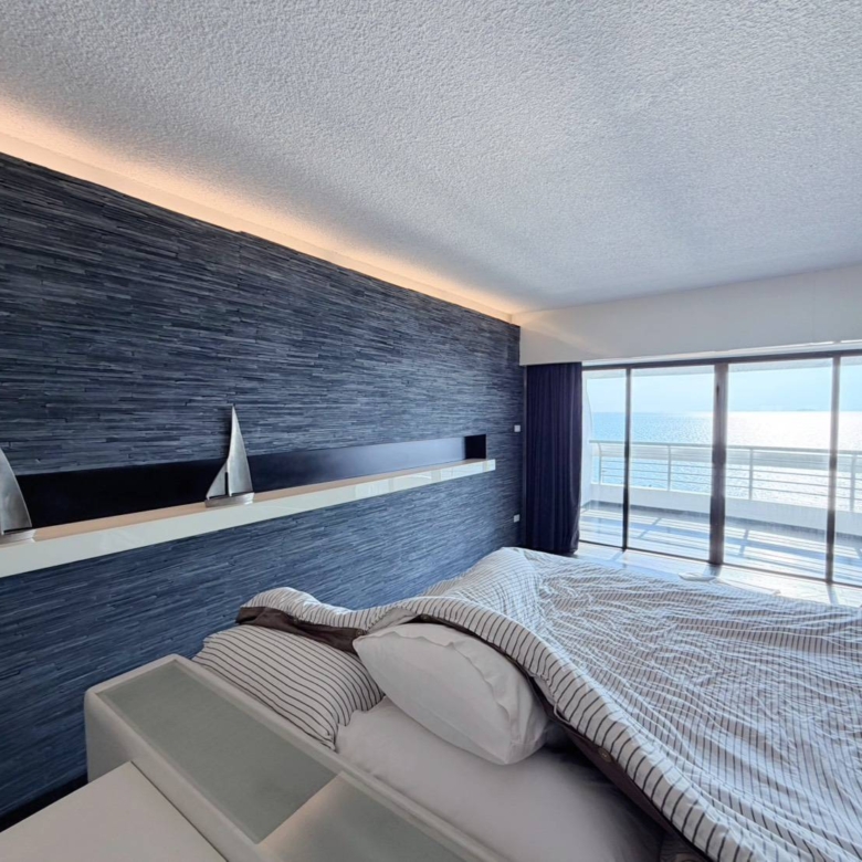 For Sale : Stunning Sea View | Massive 2-Bed Condo (164 Sq.m.) on 12th Floor, Foreign Quota