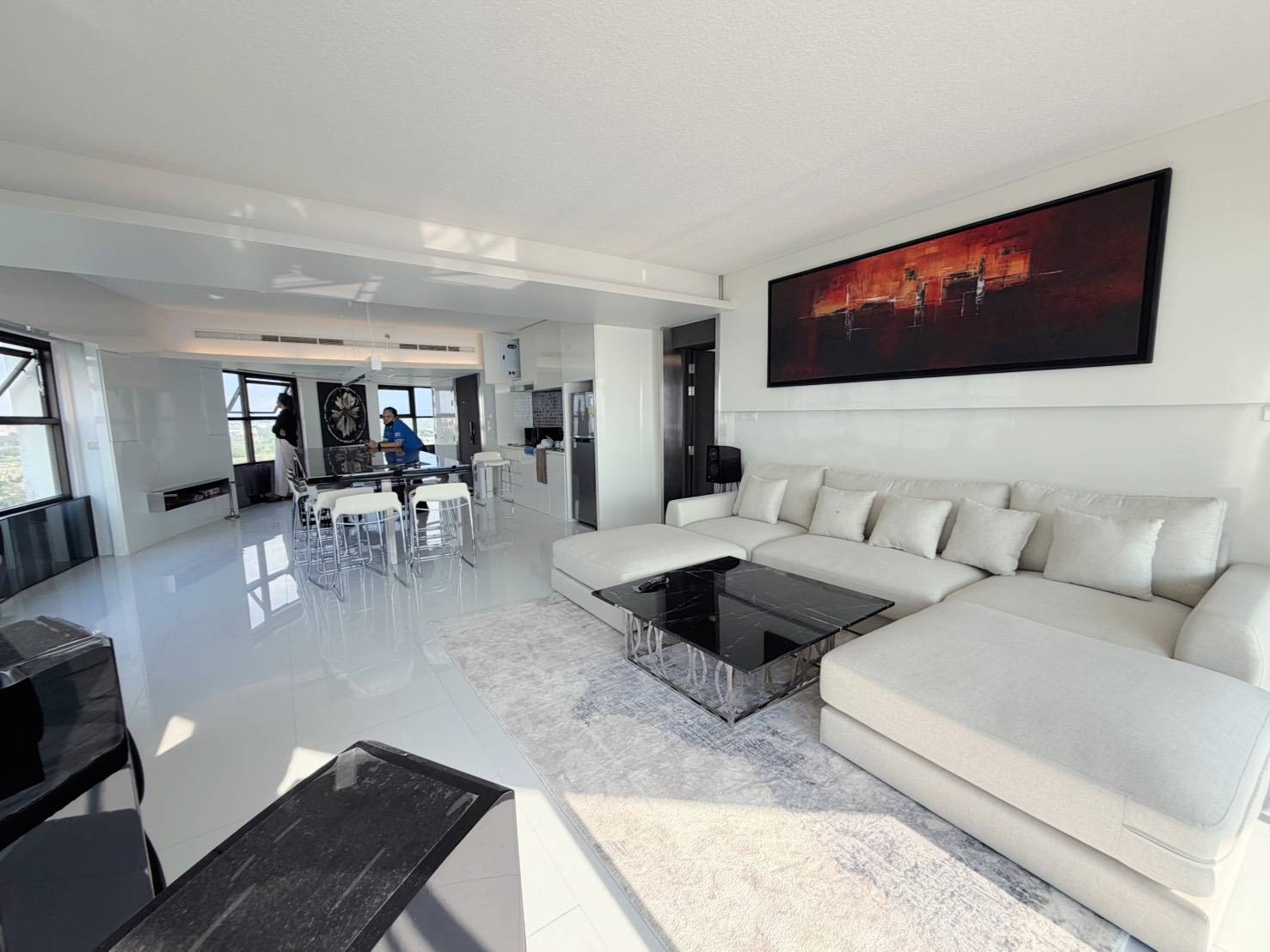 For Sale : Stunning Sea View | Massive 2-Bed Condo (164 Sq.m.) on 12th Floor, Foreign Quota