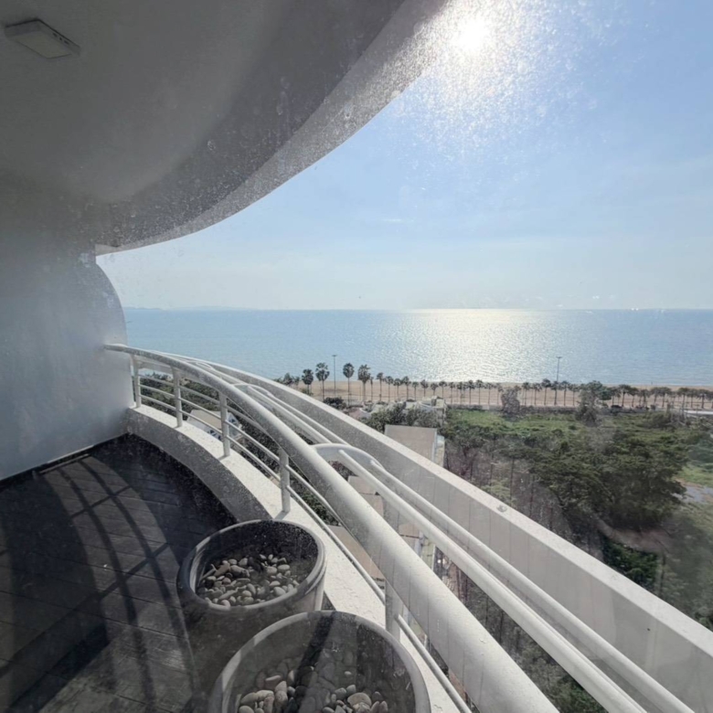 For Sale : Stunning Sea View | Massive 2-Bed Condo (164 Sq.m.) on 12th Floor, Foreign Quota