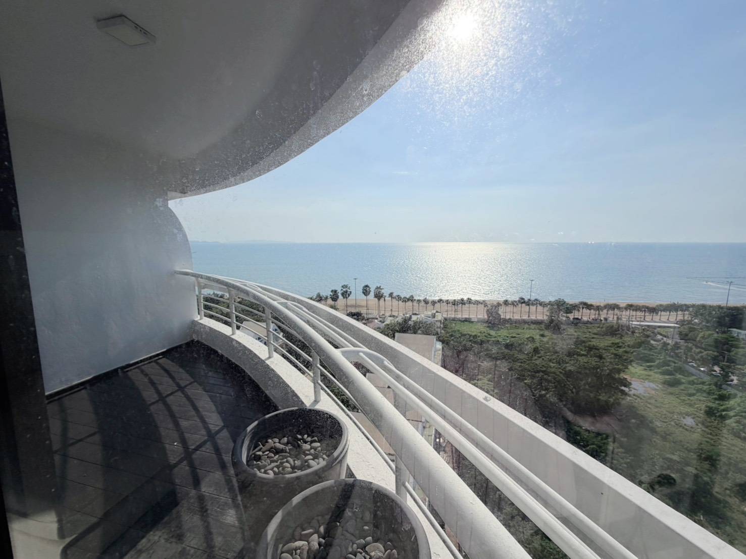 For Sale : Stunning Sea View | Massive 2-Bed Condo (164 Sq.m.) on 12th Floor, Foreign Quota