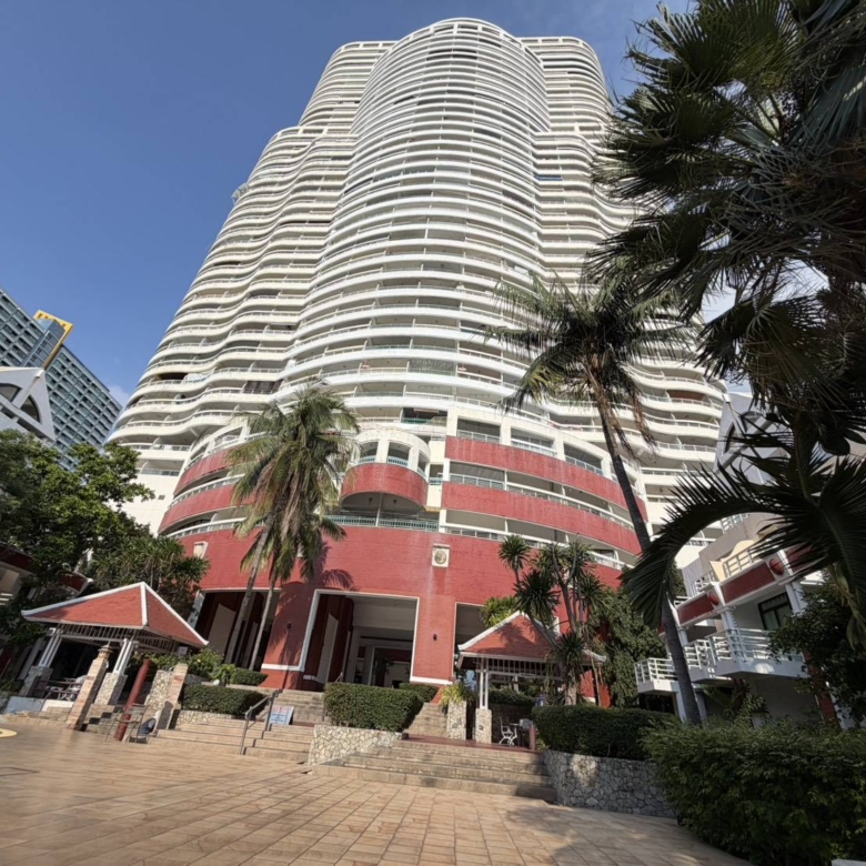 For Sale : Stunning Sea View | Massive 2-Bed Condo (164 Sq.m.) on 12th Floor, Foreign Quota