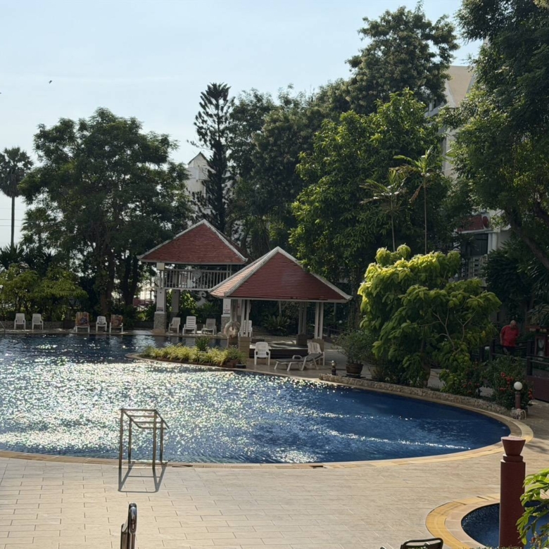 For Sale : Stunning Sea View | Massive 2-Bed Condo (164 Sq.m.) on 12th Floor, Foreign Quota