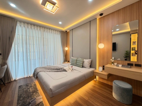 For sale : Prime Location on Pratumnak Hill | Fully Furnished Studio (32 SQM.) on 3rd Floor
