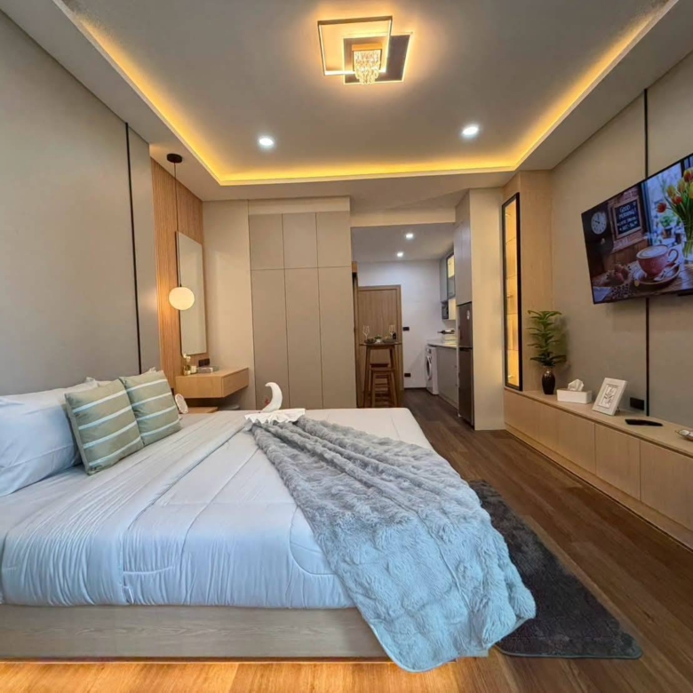 For sale : Prime Location on Pratumnak Hill | Fully Furnished Studio (32 SQM.) on 3rd Floor