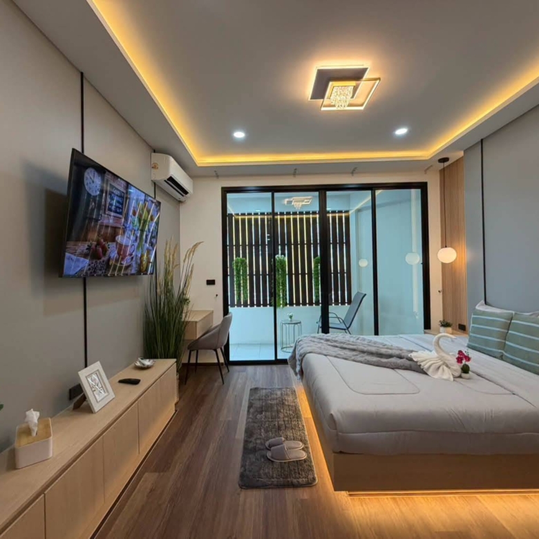 For sale : Prime Location on Pratumnak Hill | Fully Furnished Studio (32 SQM.) on 3rd Floor