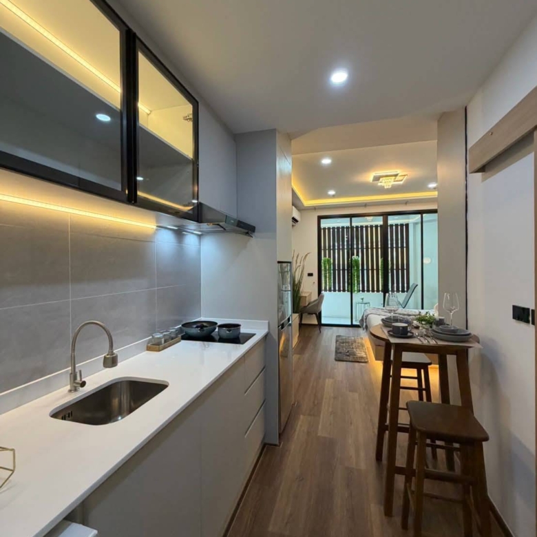 For sale : Prime Location on Pratumnak Hill | Fully Furnished Studio (32 SQM.) on 3rd Floor