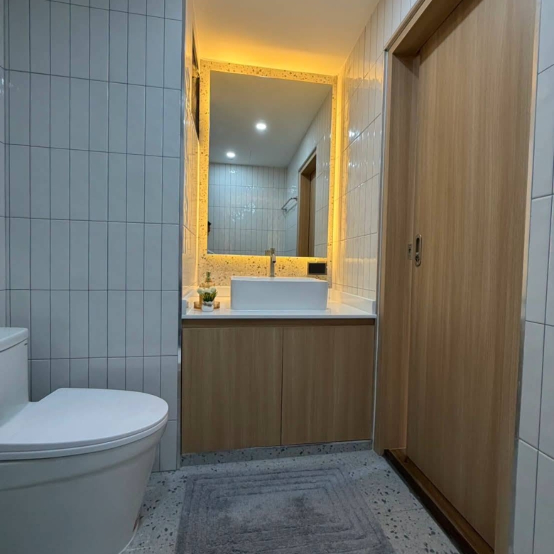 For sale : Prime Location on Pratumnak Hill | Fully Furnished Studio (32 SQM.) on 3rd Floor