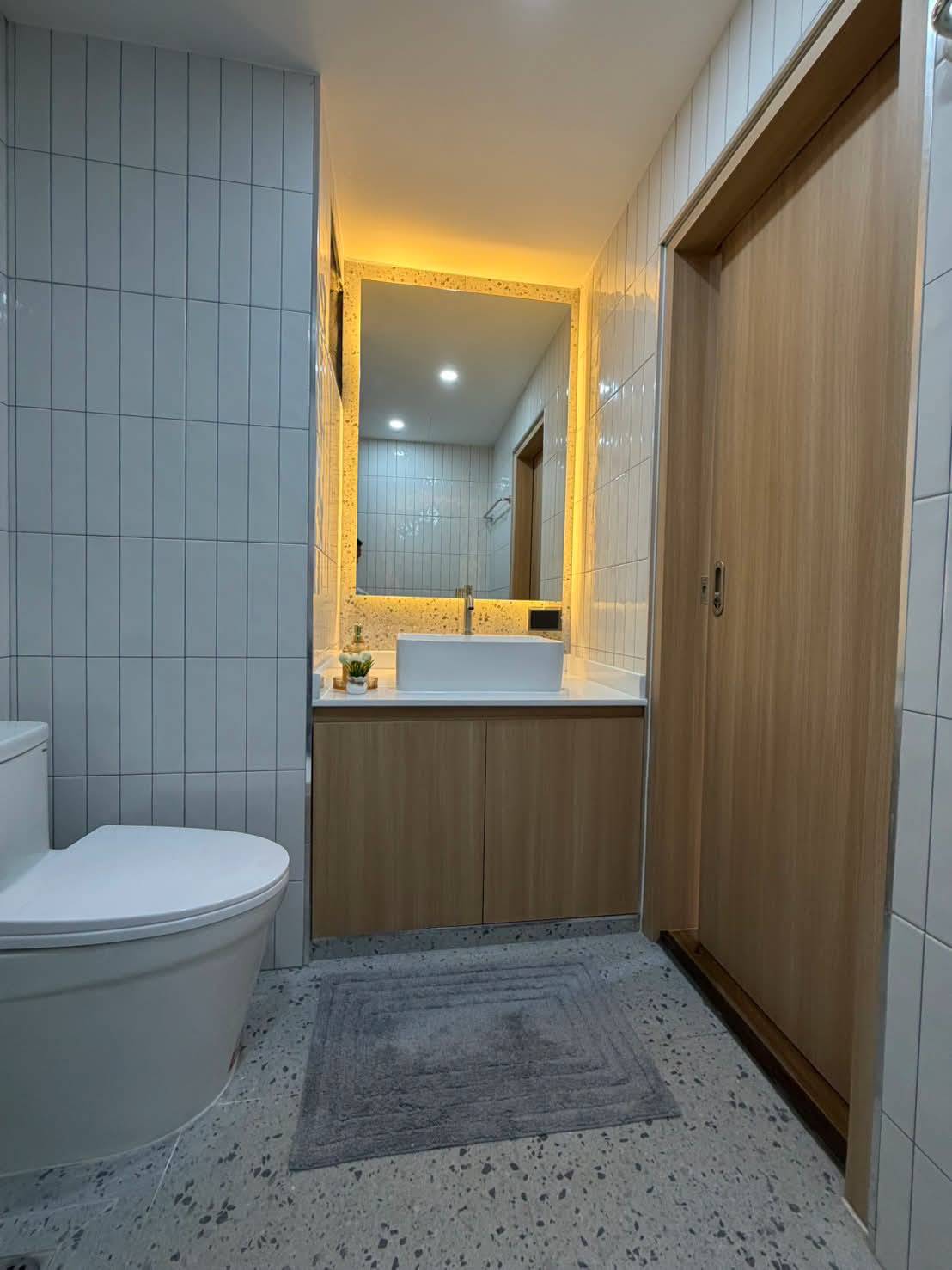 For sale : Prime Location on Pratumnak Hill | Fully Furnished Studio (32 SQM.) on 3rd Floor
