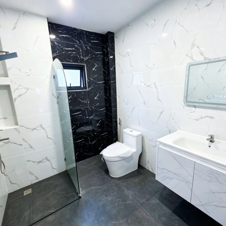 For sale : Best Price! 11.5M Baht, Spacious House with Private Pool