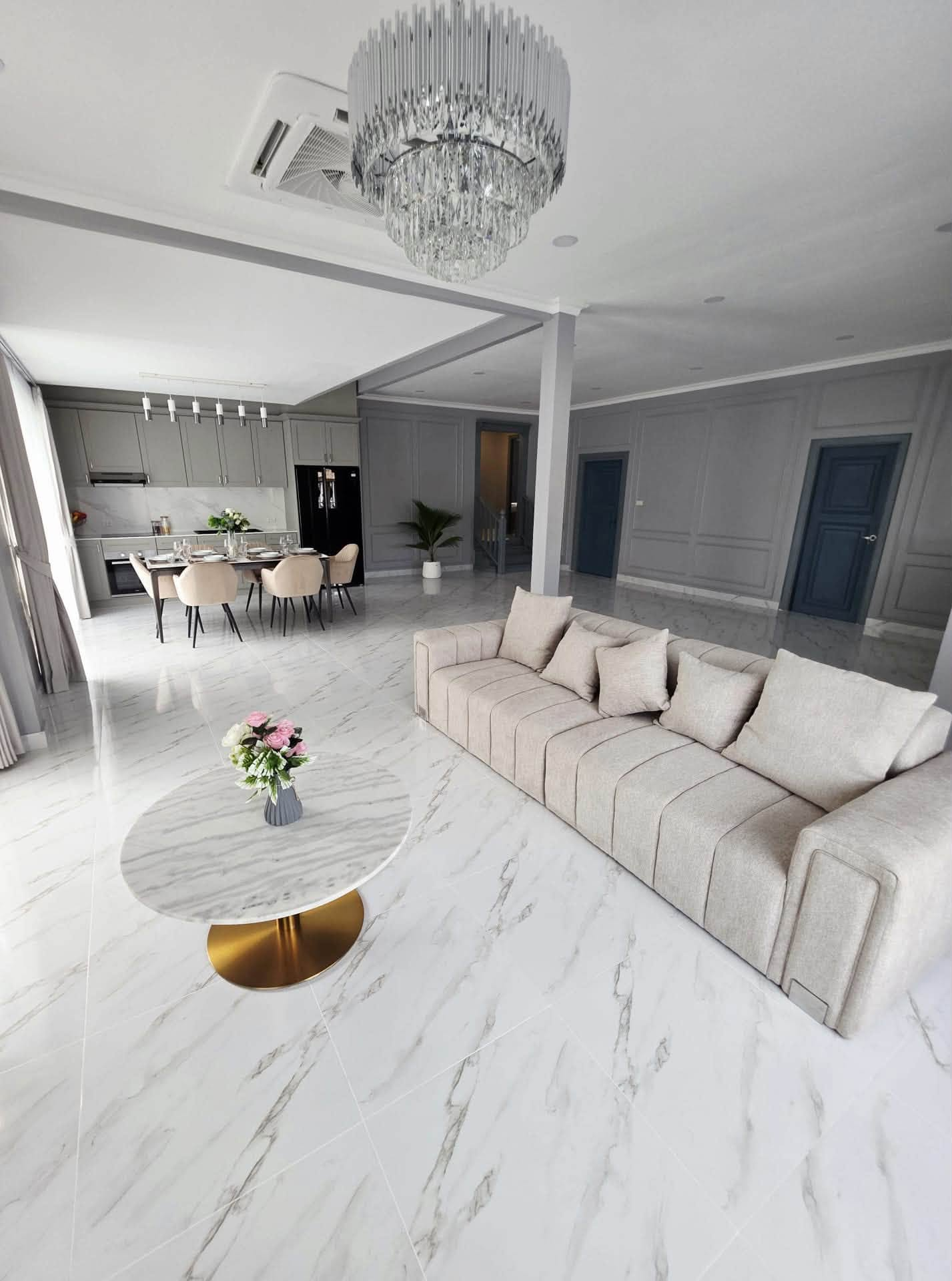 For sale : Luxury Pool Villa, 4 Beds, Private Pool & Huge Space (106 Sq.w.)