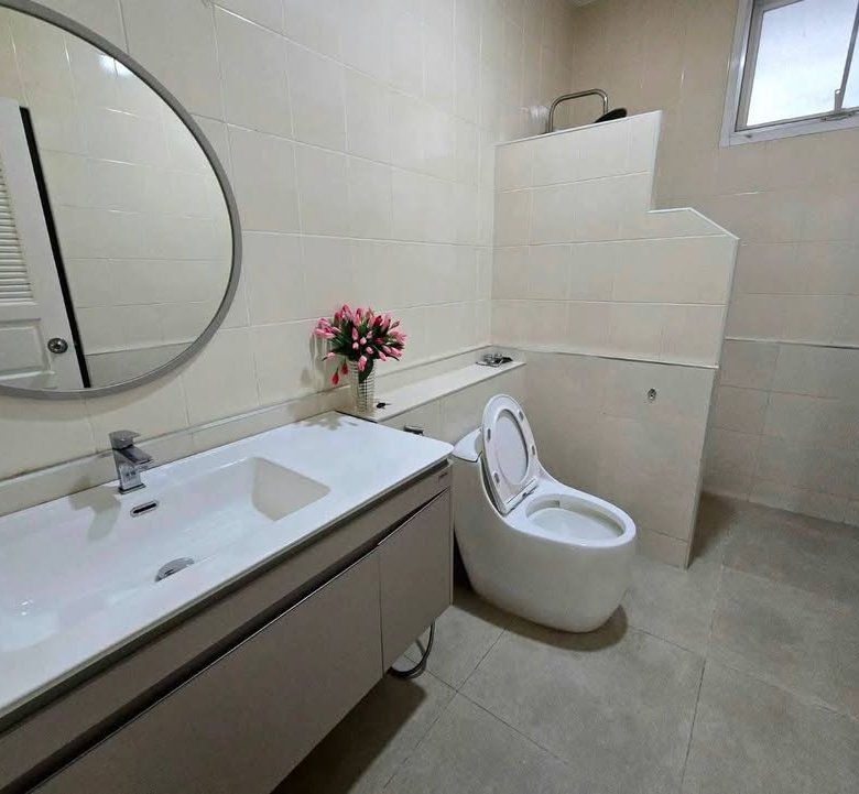 For sale : Great Value! 3 Beds, Fully Furnished House with Great Amenities