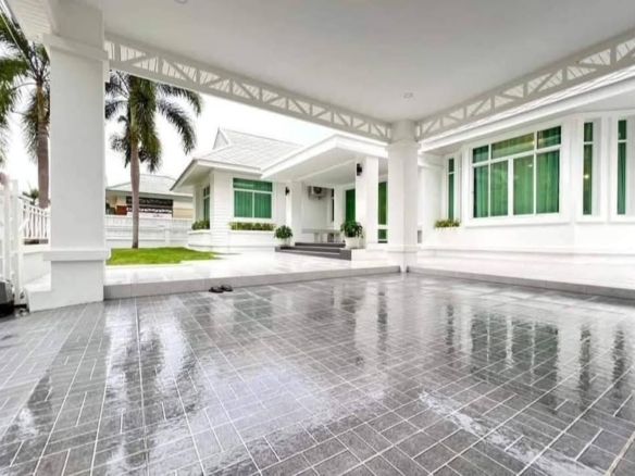 For sale : Great Value! 3 Beds, Fully Furnished House with Great Amenities