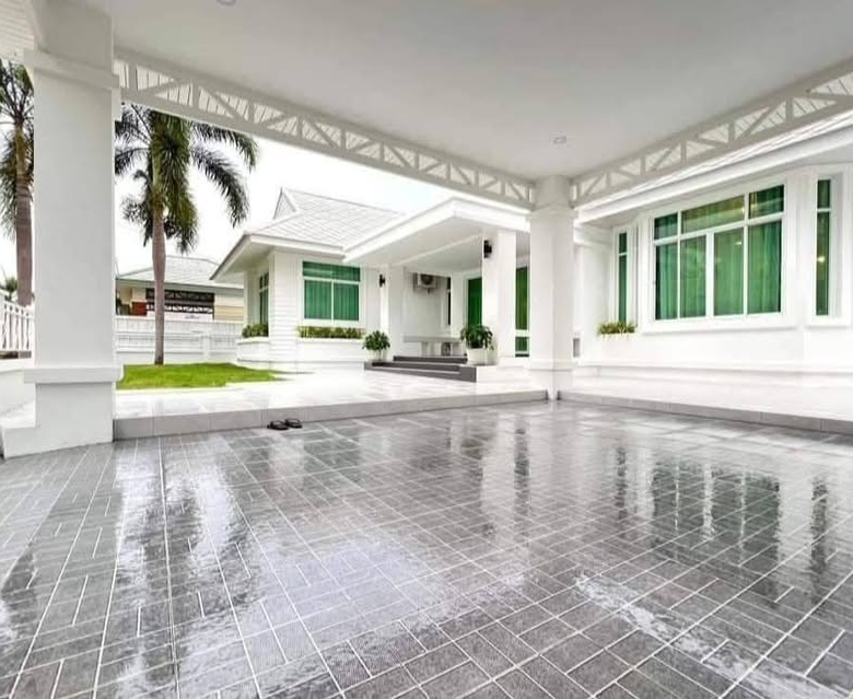 For sale : Great Value! 3 Beds, Fully Furnished House with Great Amenities